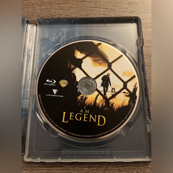 📀 3/$15 or 4/$20 📀 I Am Legend Bluray - Picture 3 of 3
